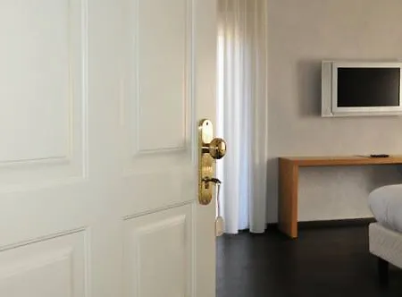 Hotel Domo