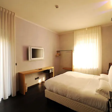 Domo 4*