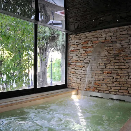 Domo Hotel 4*